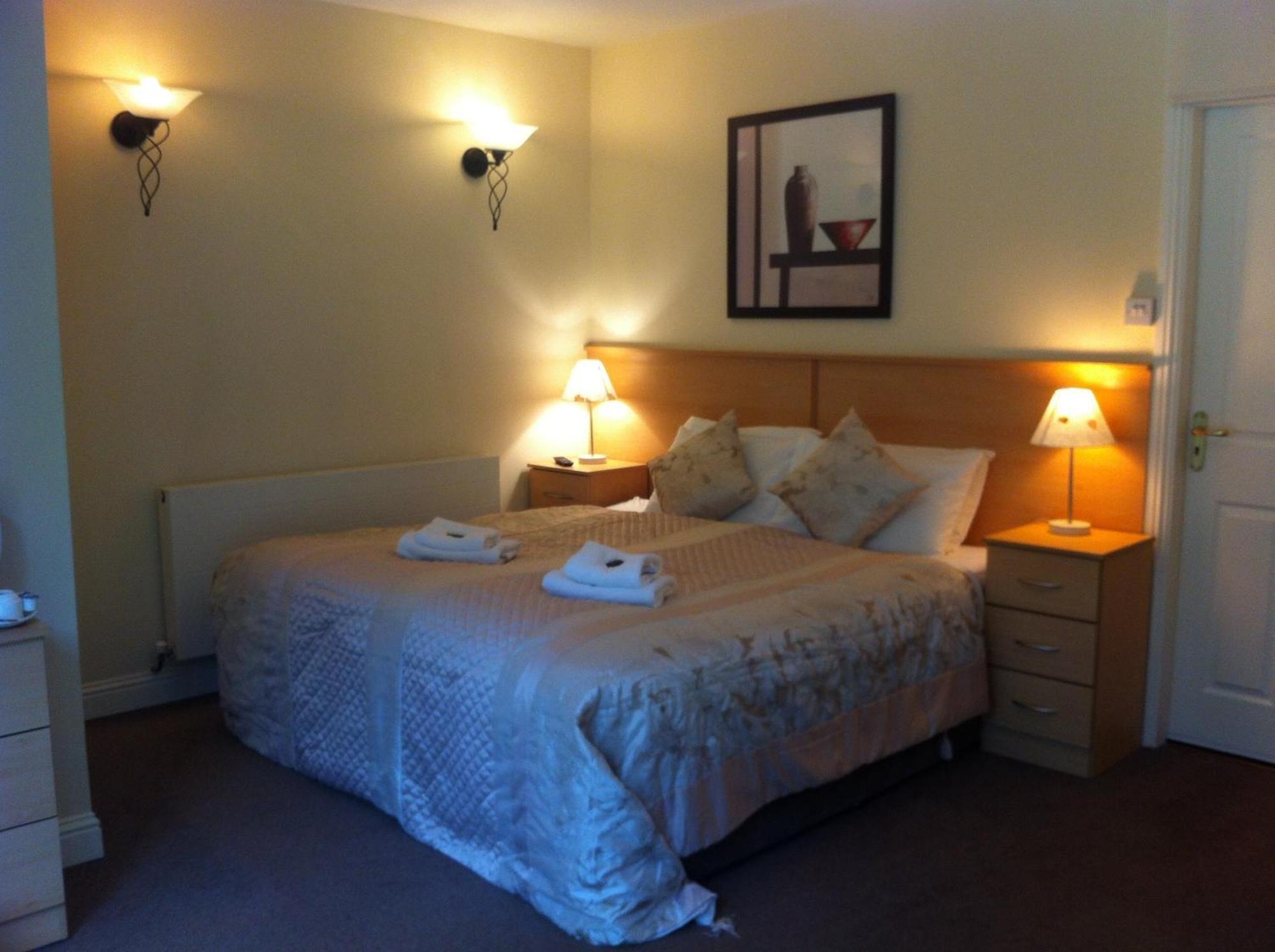 Guest house Ashling House Serviced 3*