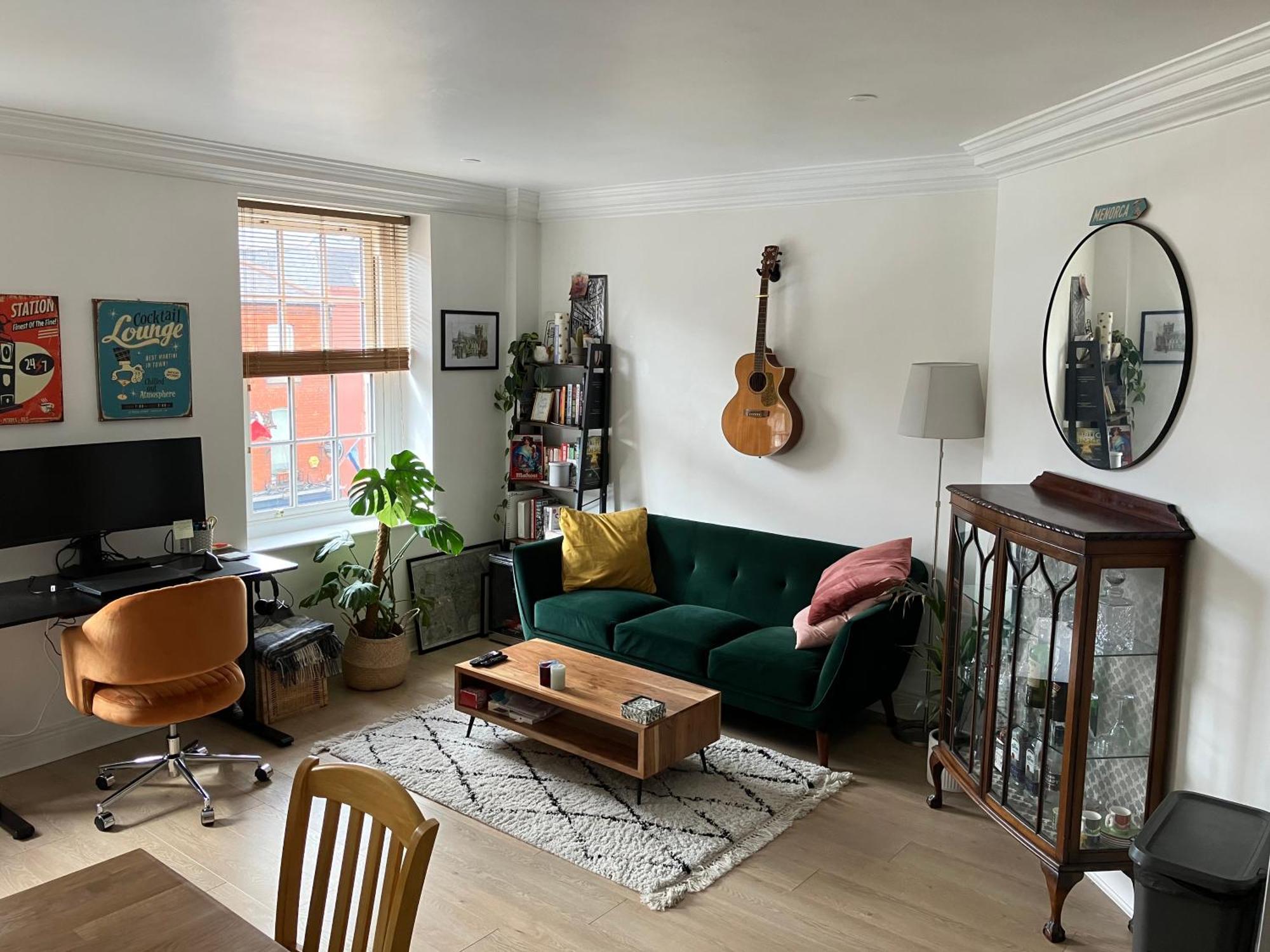 Dorset Street Upper Apartment *