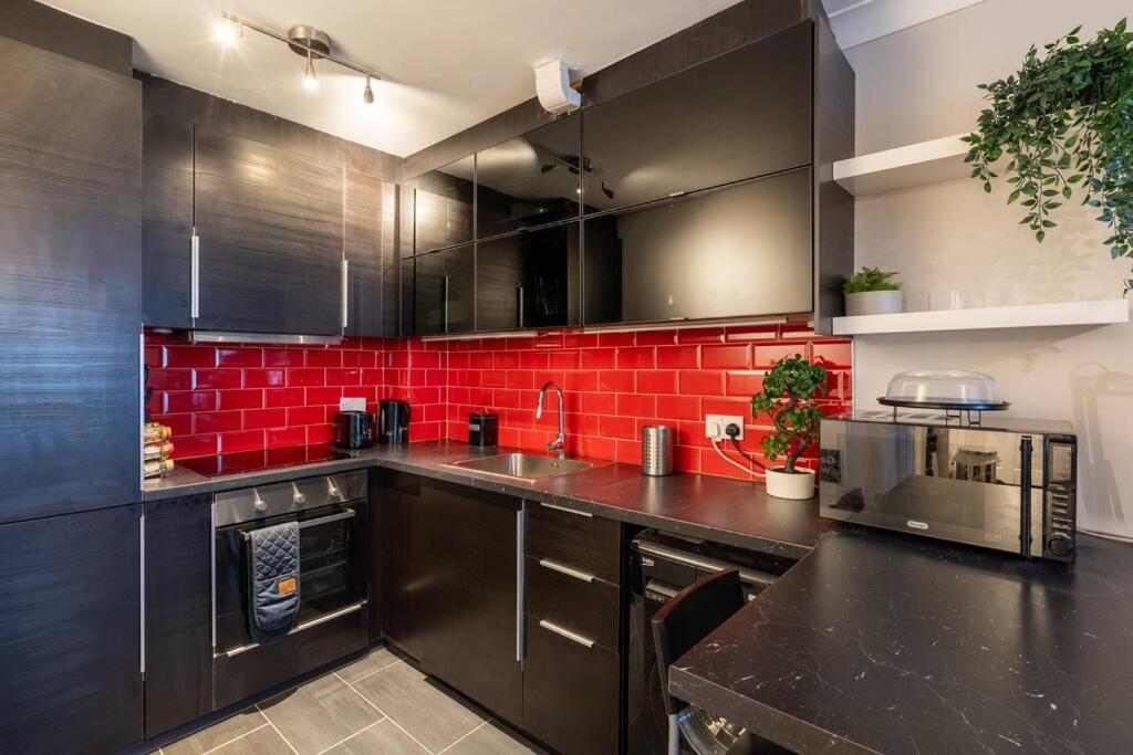 Inviting 2bd Flat 15 Mins From Heart Of Dublin!
