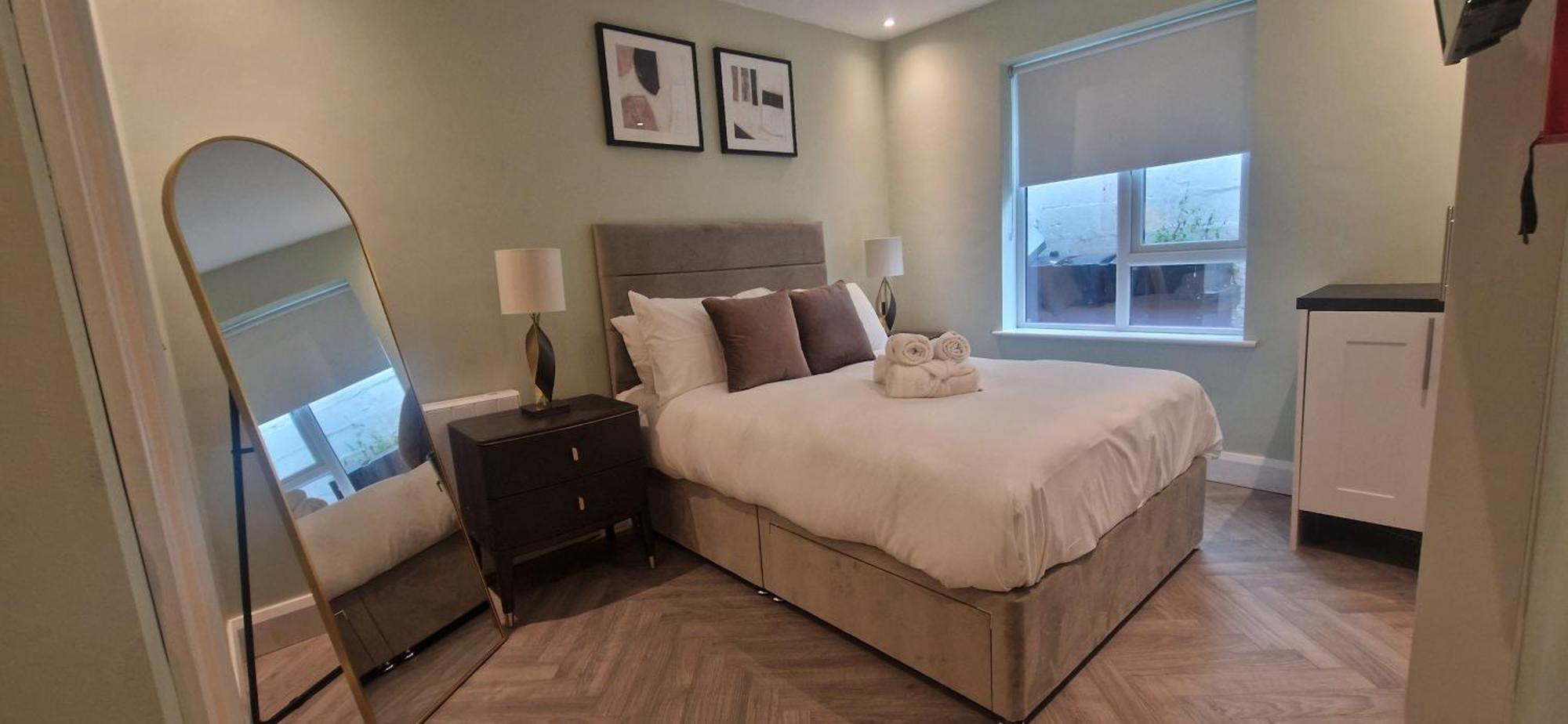 Upgraded Loft Style Duplex At Rathmines Village