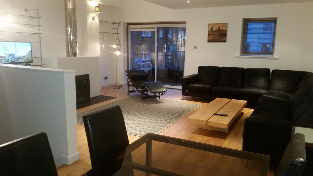 Metrostays - Stephen's 7-3