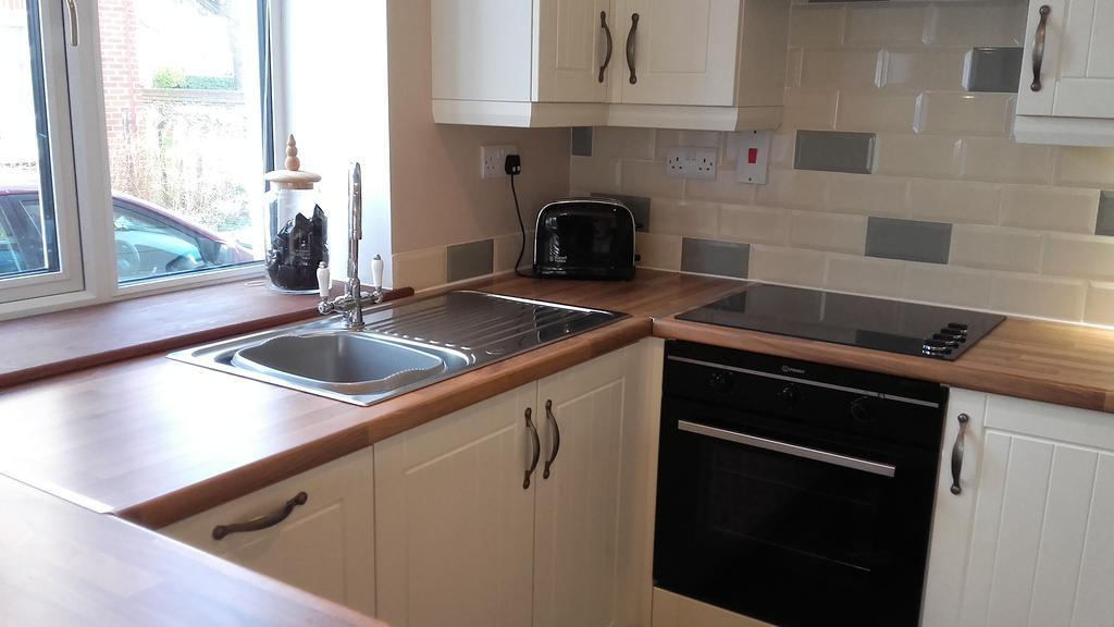 Luxury Ballsbridge Beside Rds Apartment *
