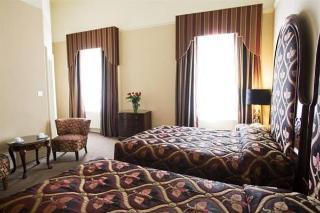 Ariel House 4*
