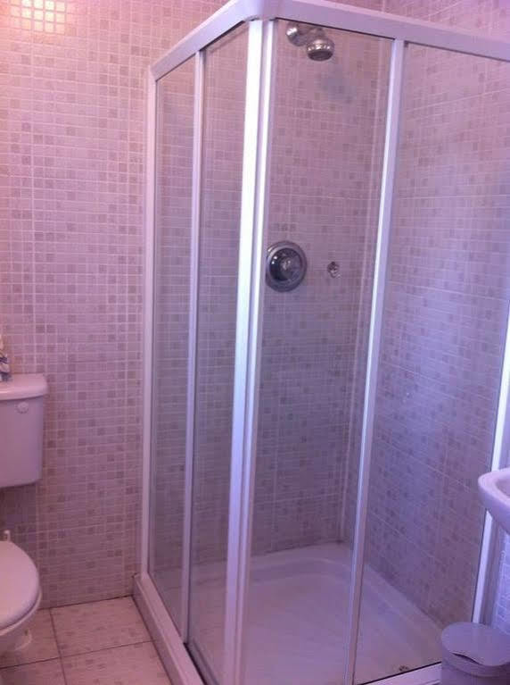 Ashling House Serviced 3*