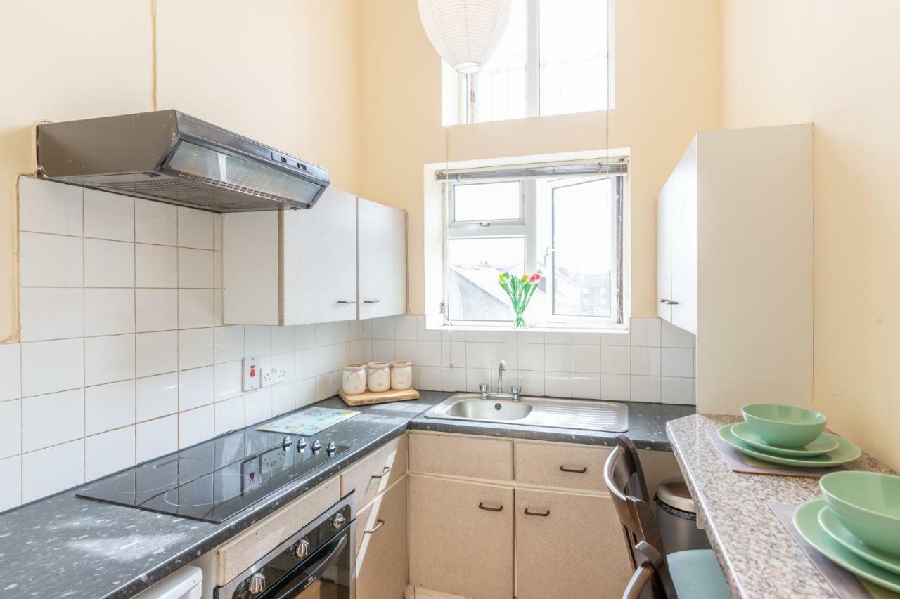 The Red Parrot Townhouse Apartment Dublin