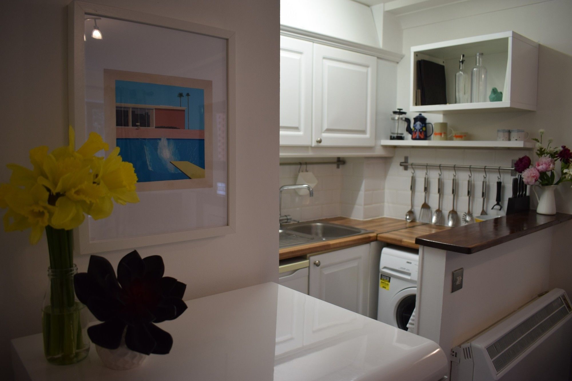 1 Bedroom In Apartment *