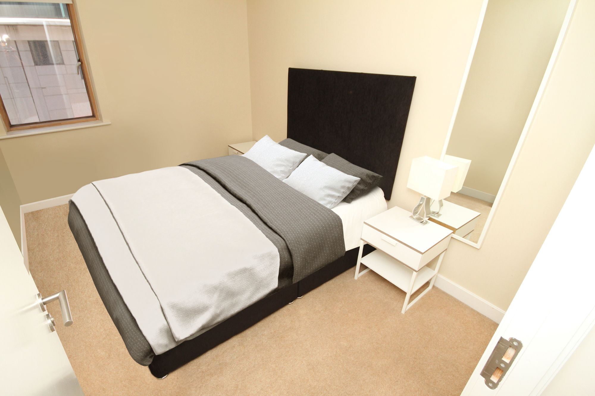Grand Canal Quay - 3 Bedroom Dublin