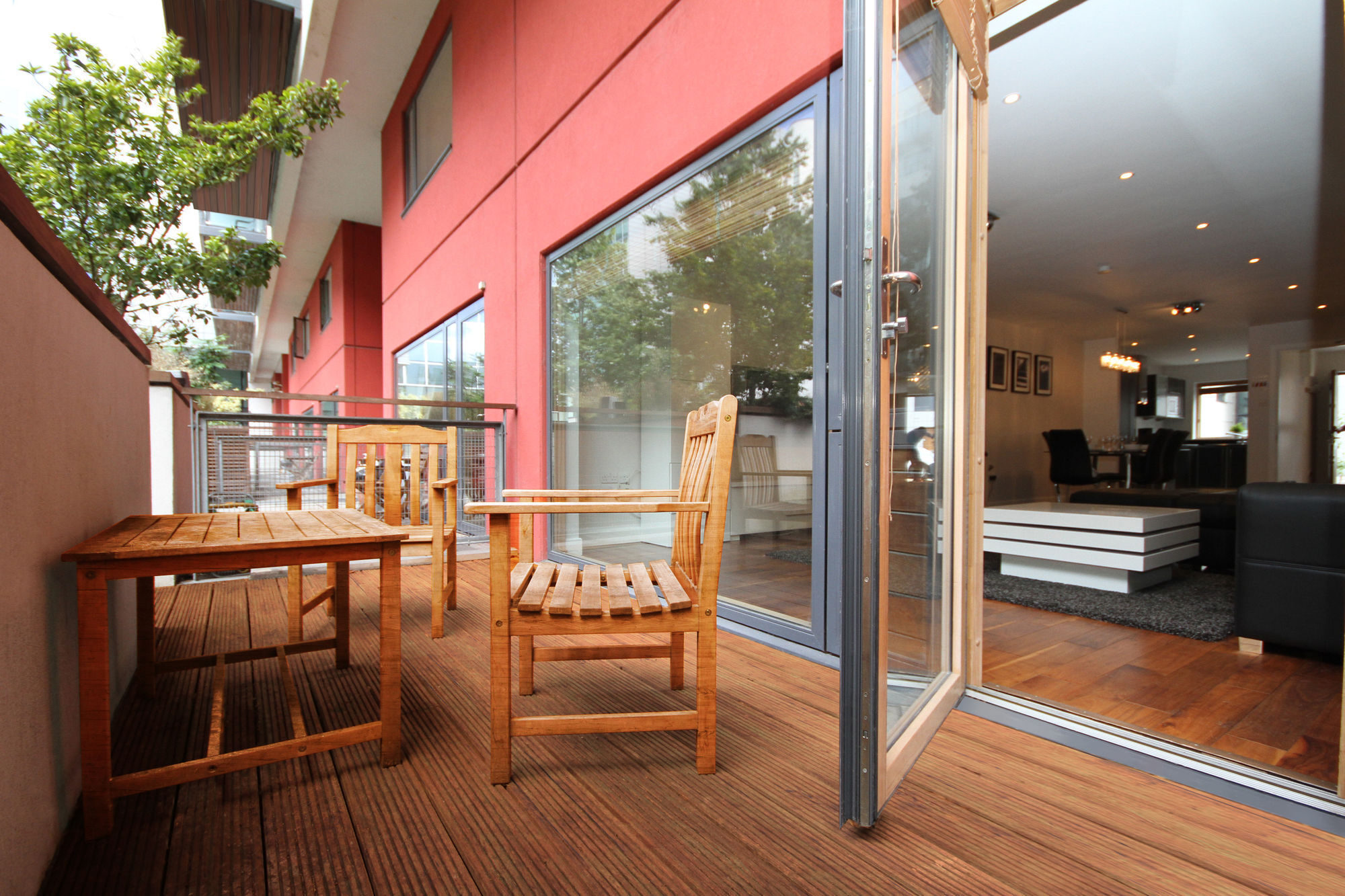 Grand Canal Quay - 3 Bedroom Apartment