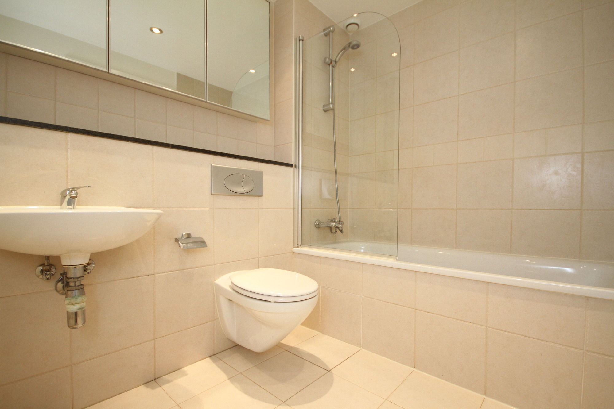 Apartment Grand Canal Quay - 3 Bedroom *