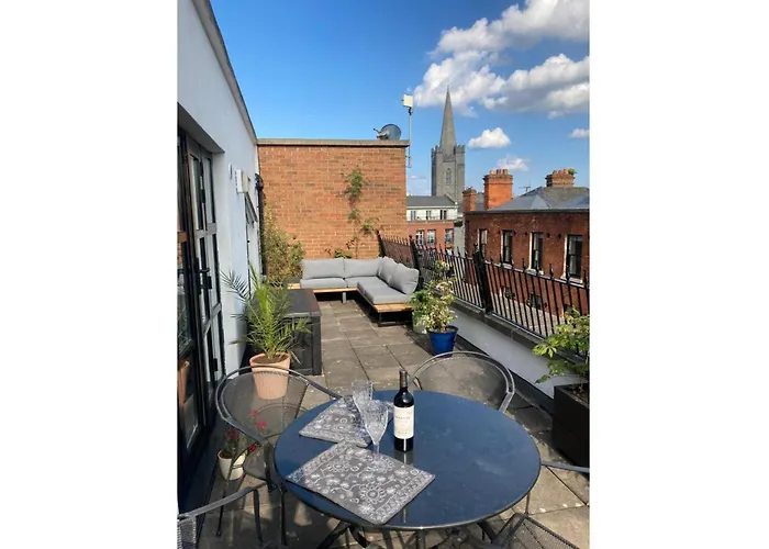2 Bed City Centre Penthouse With Cathedral Views
