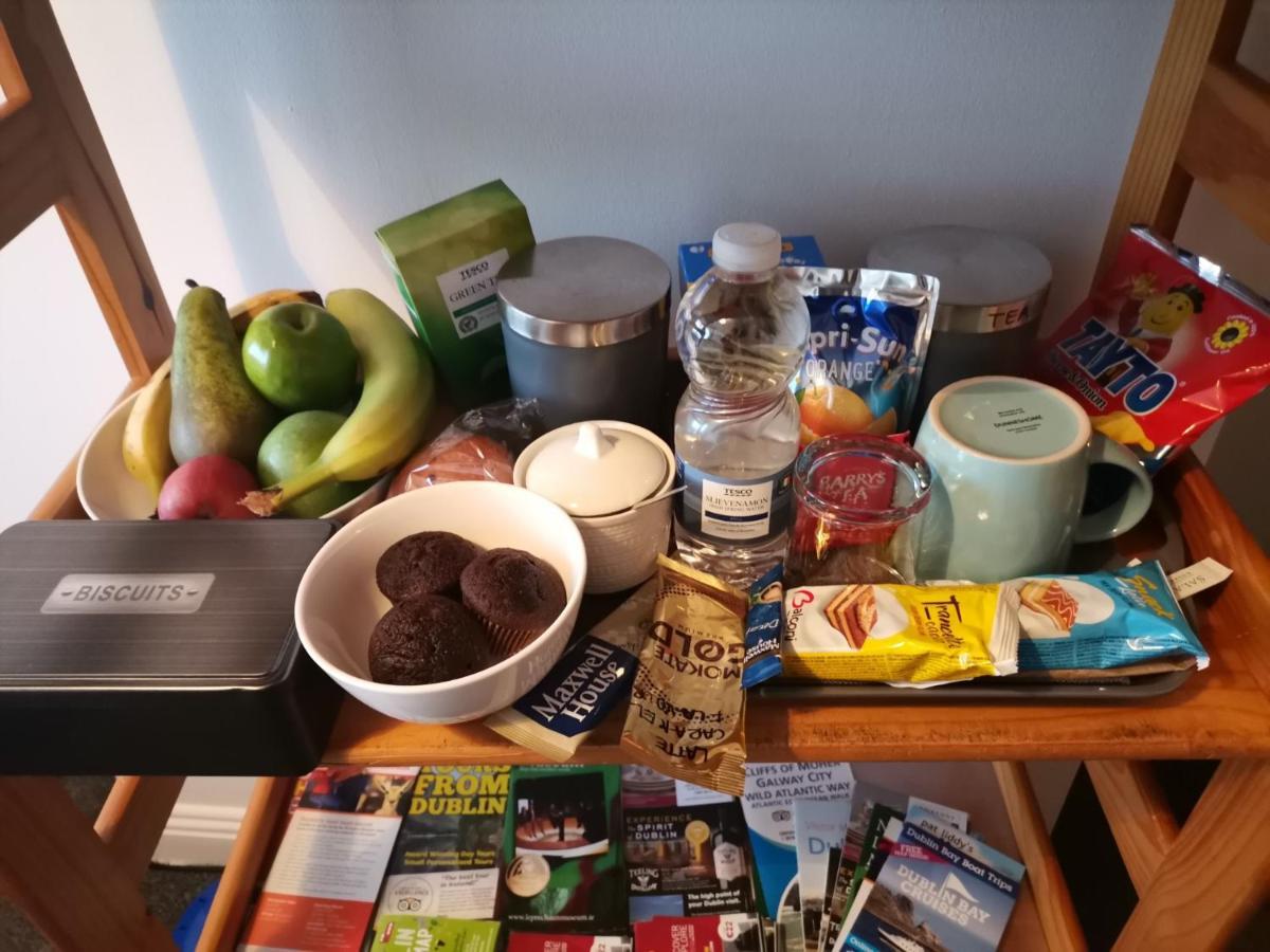Homestay Bright And Cozy Room With Double Bed, Private Bathroom Not Ensuite, Breakfast To Go Dublin