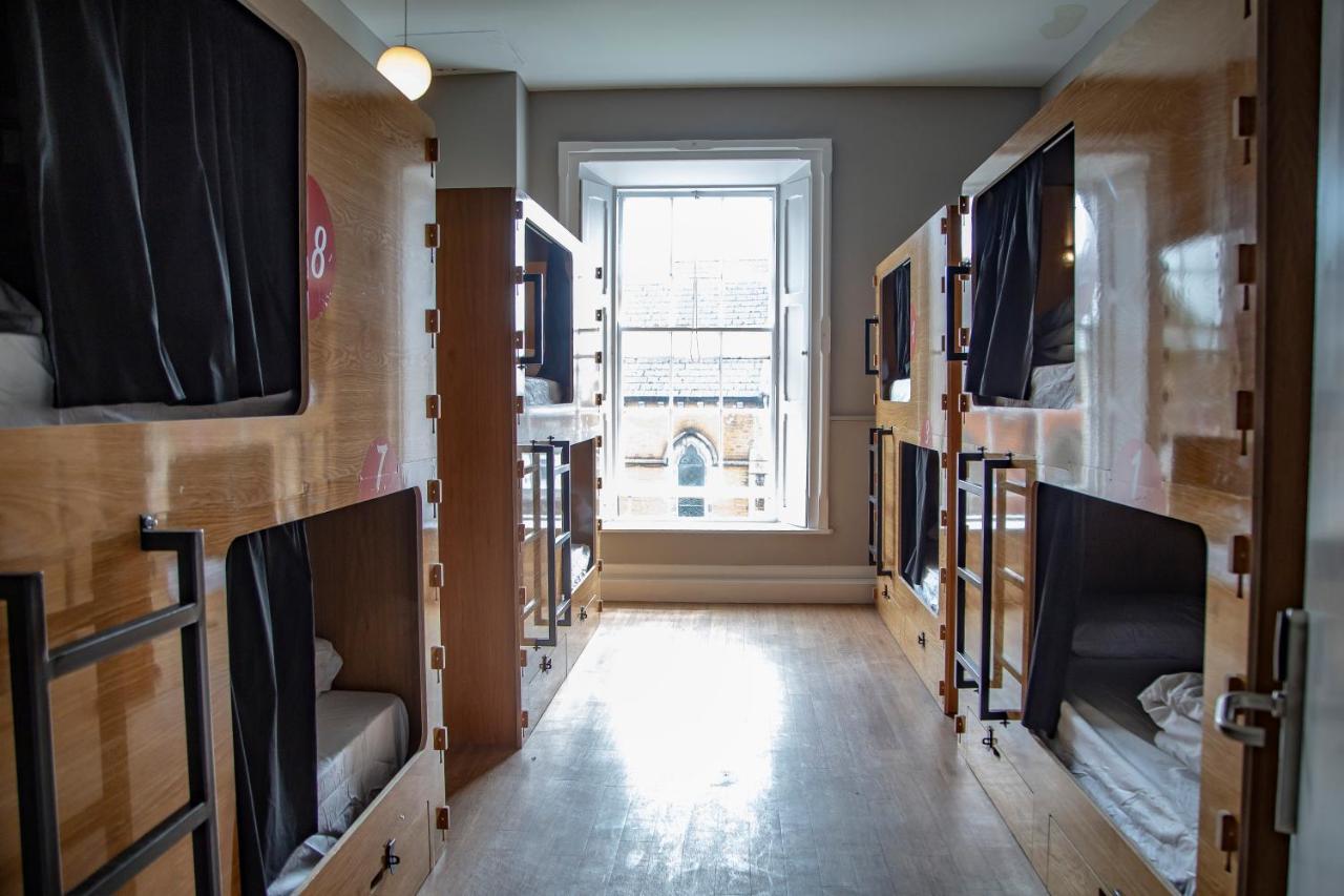 Hostel Leevin Mountjoy *