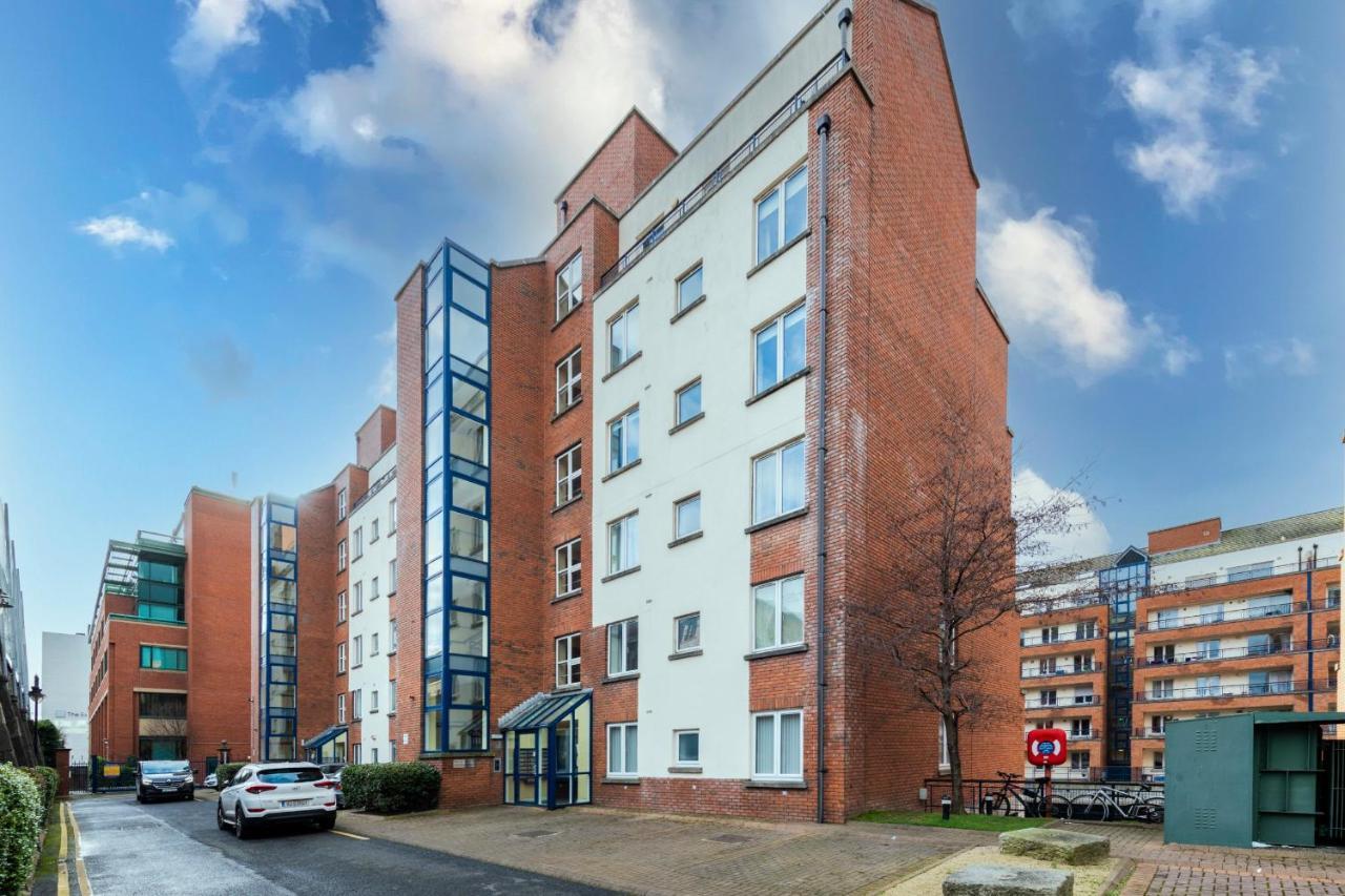 Custom House, 1 Room, 1 Dublin