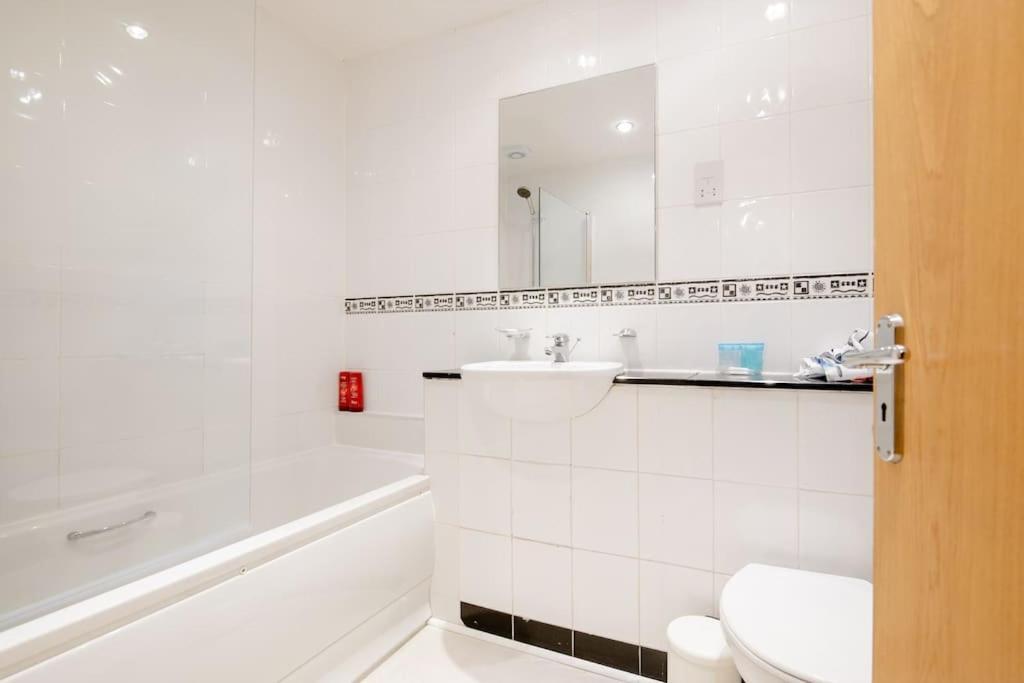 Peaceful 2 Bedrooms Near St Patrick's Cathedral Apartment Dublin