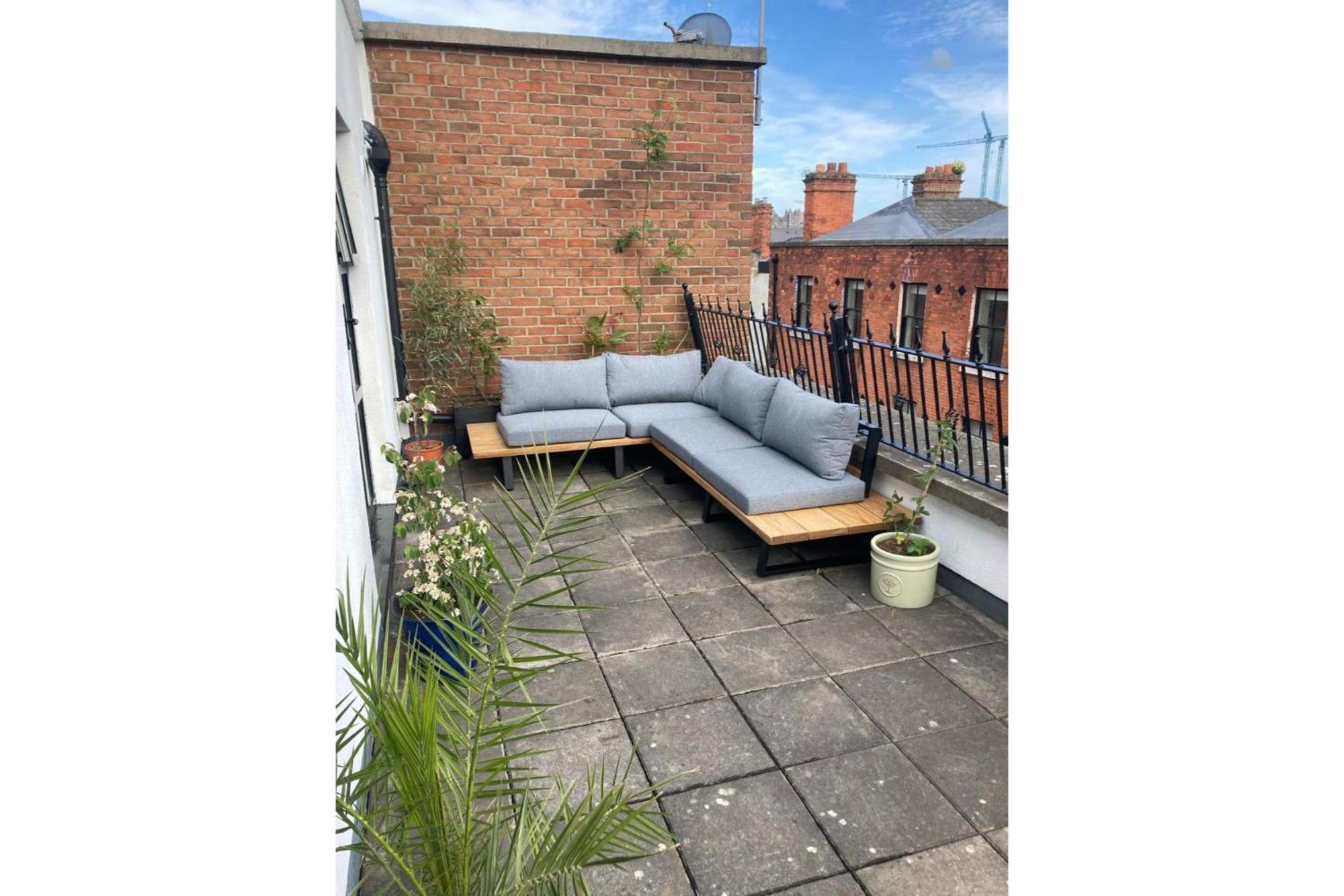 2 Bed City Centre Penthouse With Cathedral Views Apartment Dublin