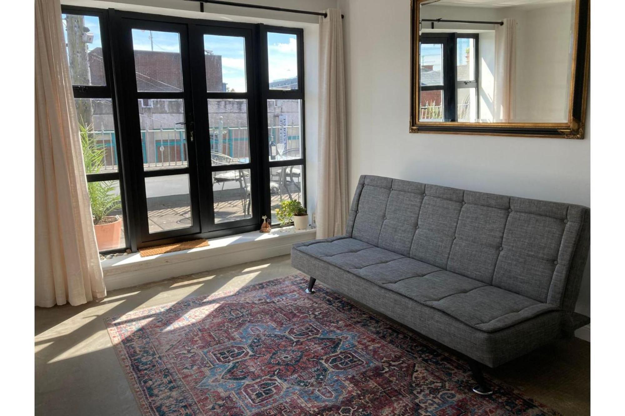 2 Bed City Centre Penthouse With Cathedral Views * Dublin