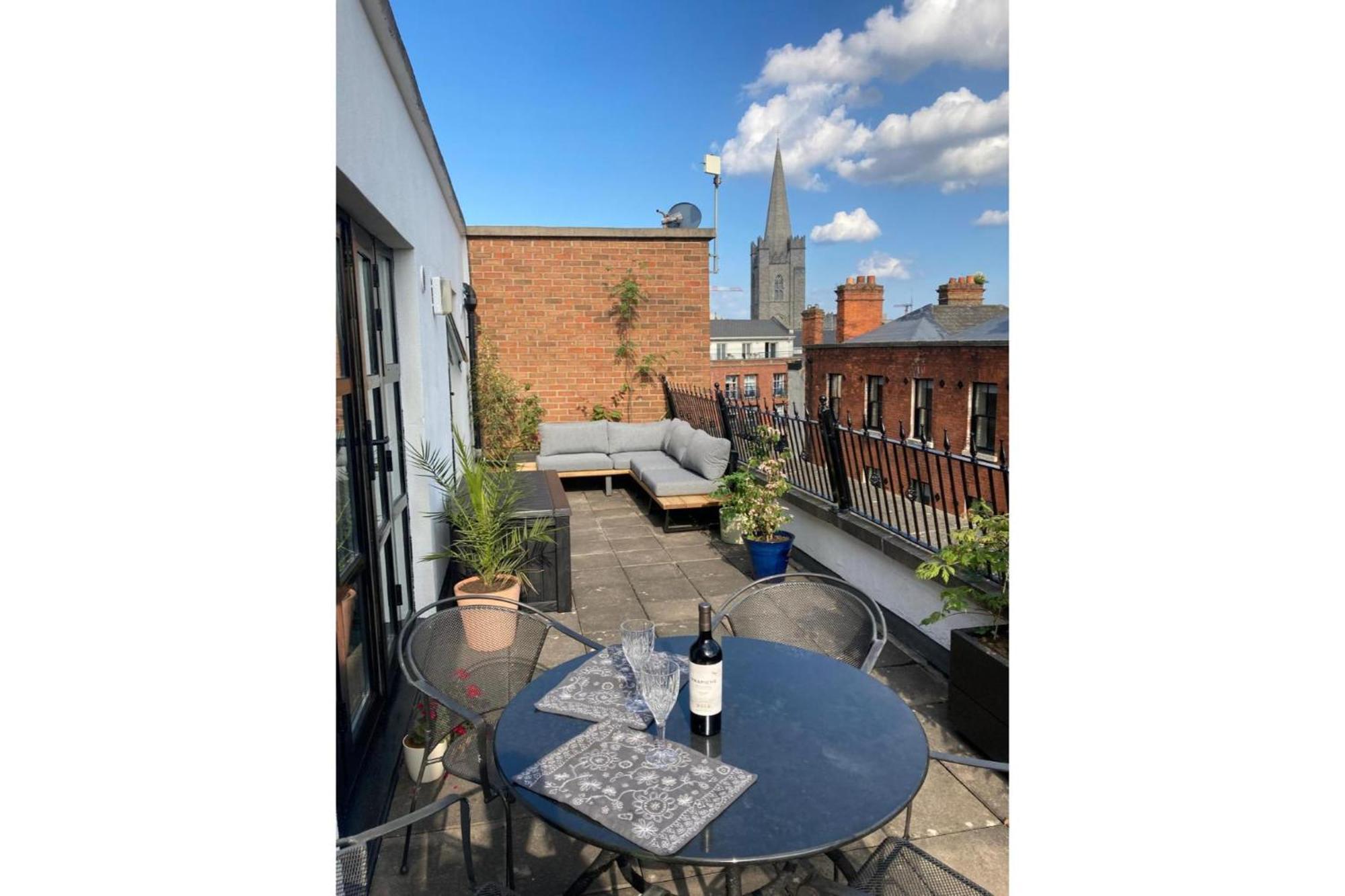 2 Bed City Centre Penthouse With Cathedral Views