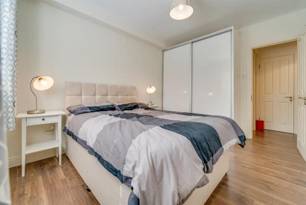 Apartment South