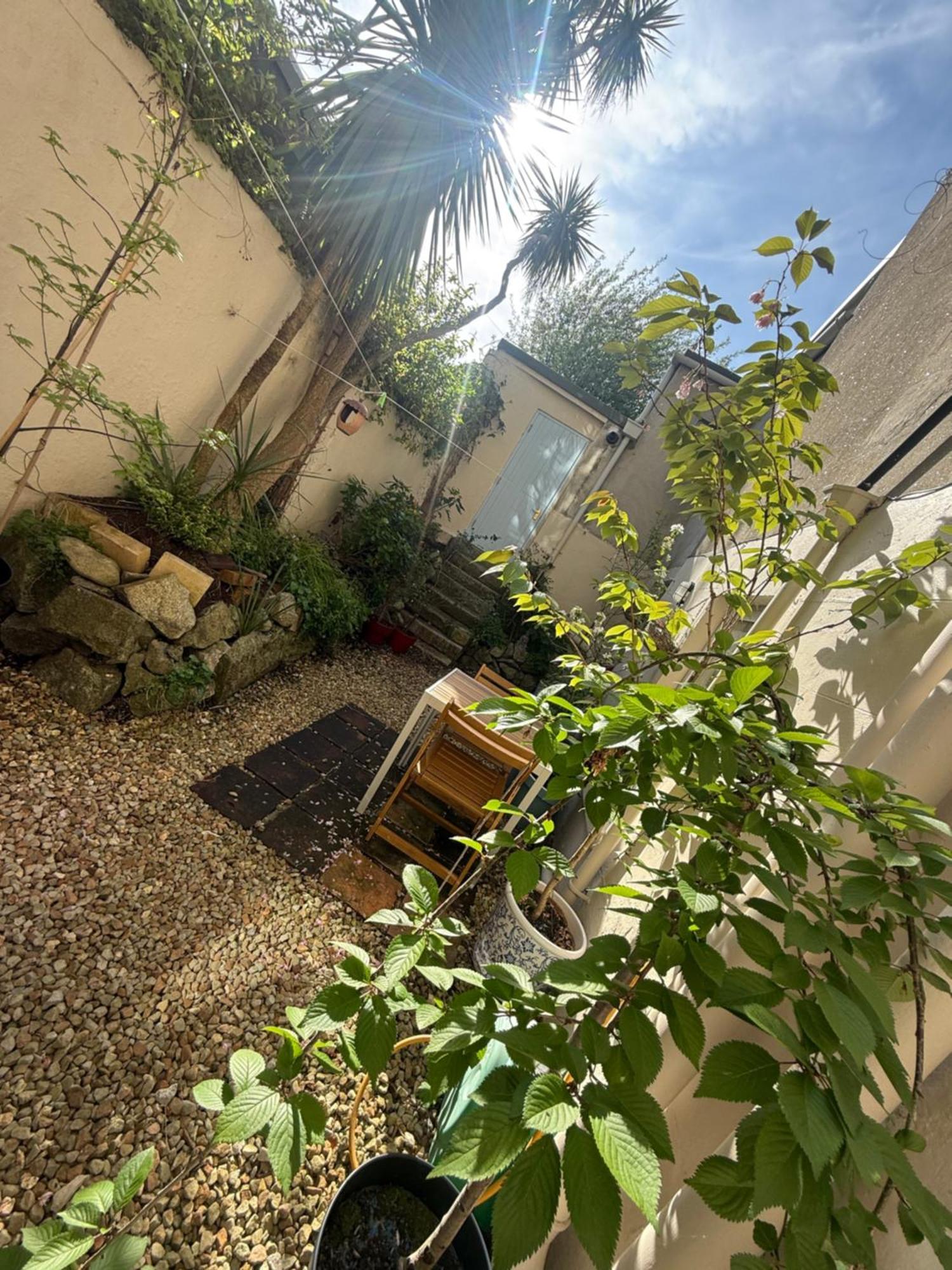 Dun Laoghaire Coastal Retreat & Hidden Getaway Dublin