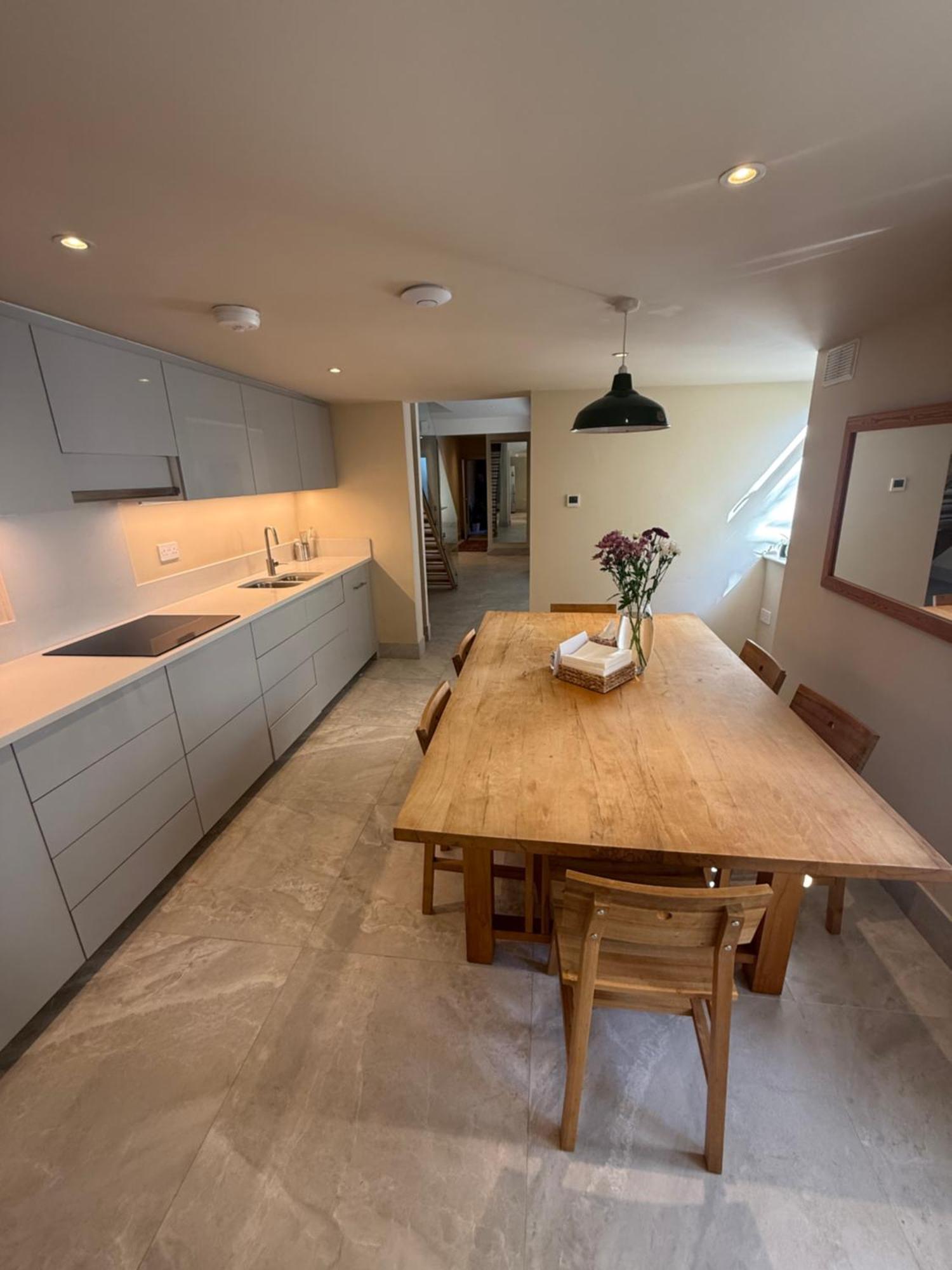 Dun Laoghaire Coastal Retreat & Hidden Getaway Apartment