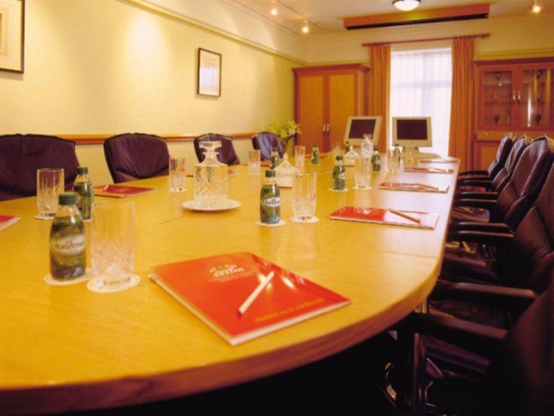 Hotel Red Cow Moran Dublin