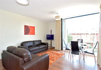 Apartment Baggotrath House Apartments, Newbridge Ave, 4