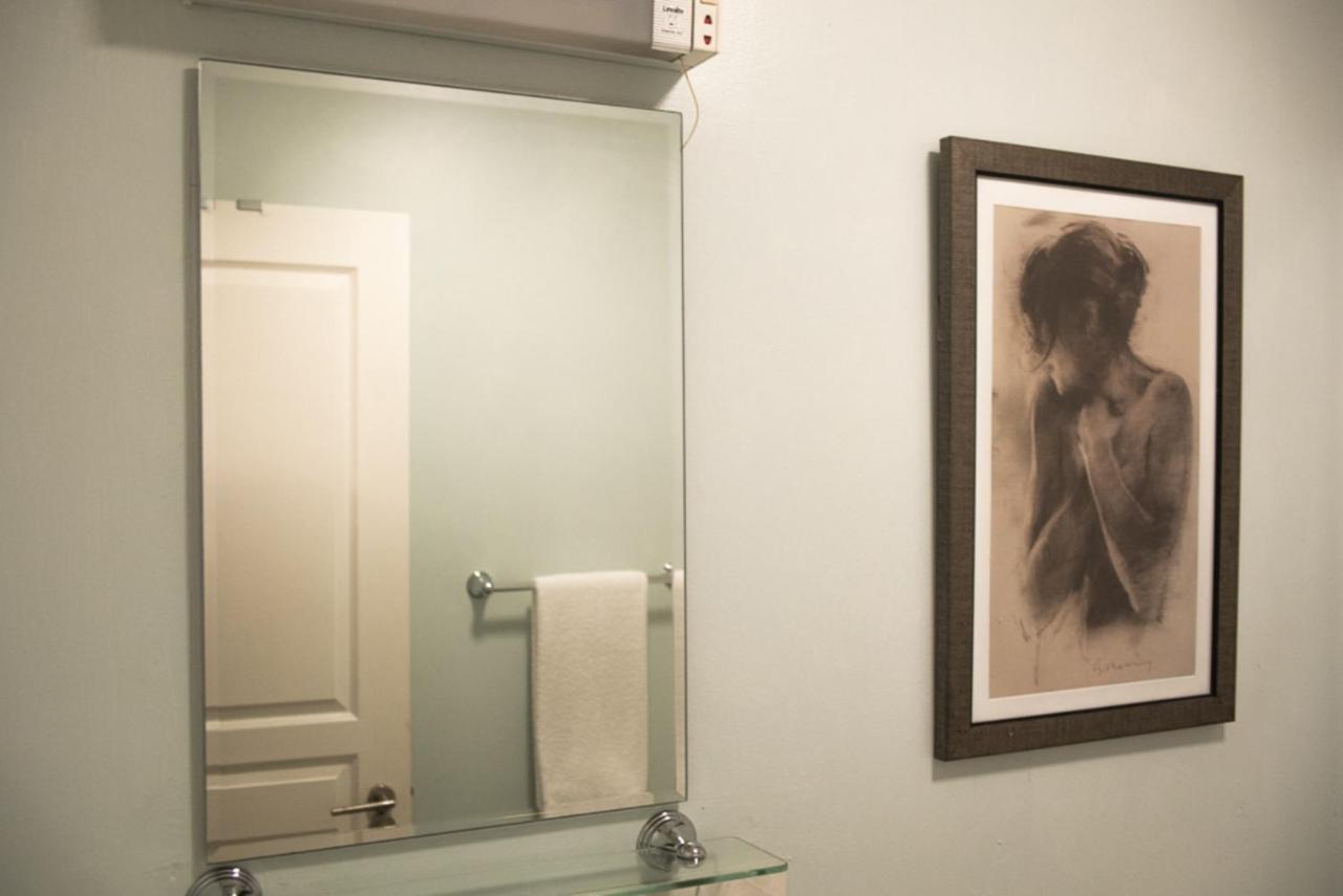 Windmill Lane Apartment *